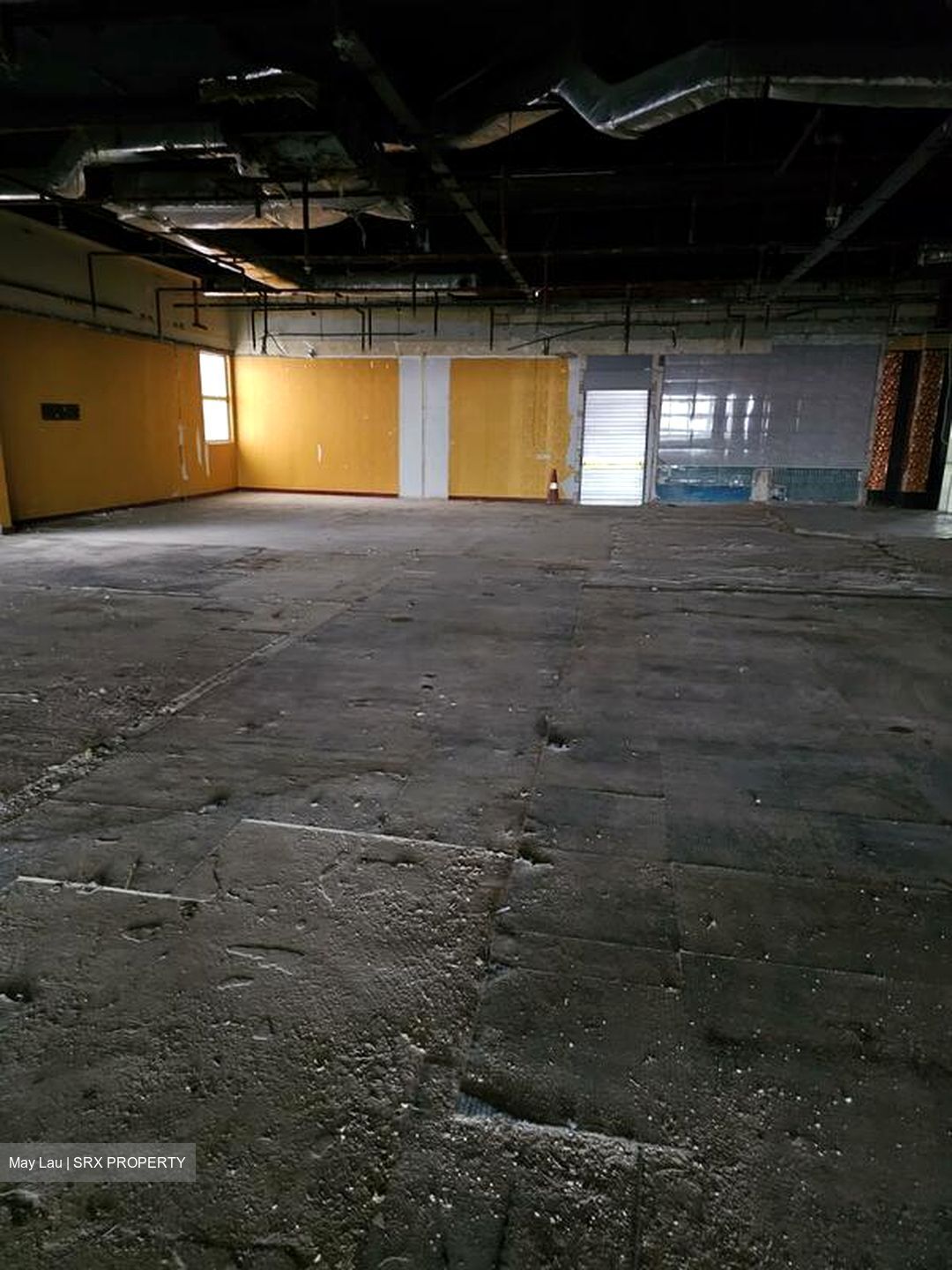 Roxy Square (D15), Retail #570469031